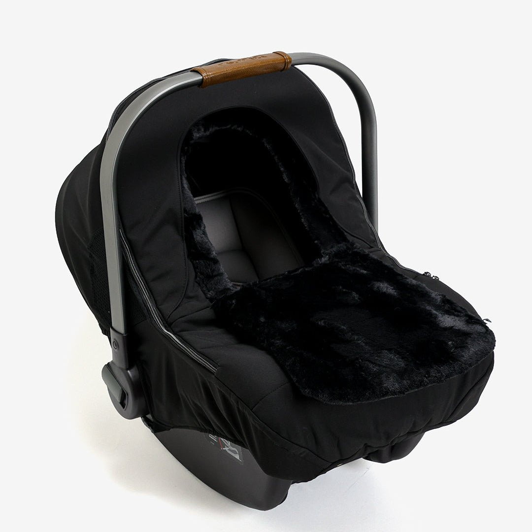 Winter Cover - WeatherPuff - Gliz Design