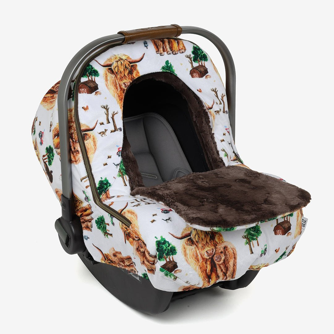 Winter GlizCover™ - Highland Cattle Farm - Gliz Design