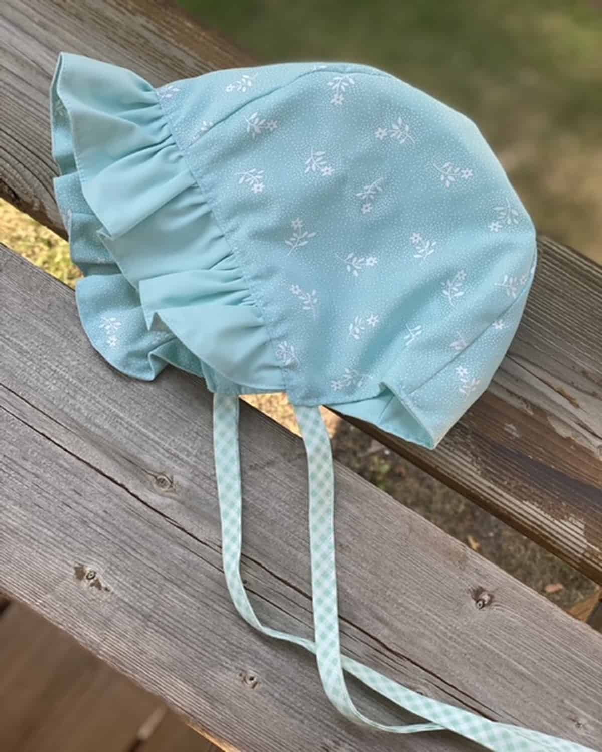 Ruffle Bonnet - White Flowers & Teal - Gliz Design