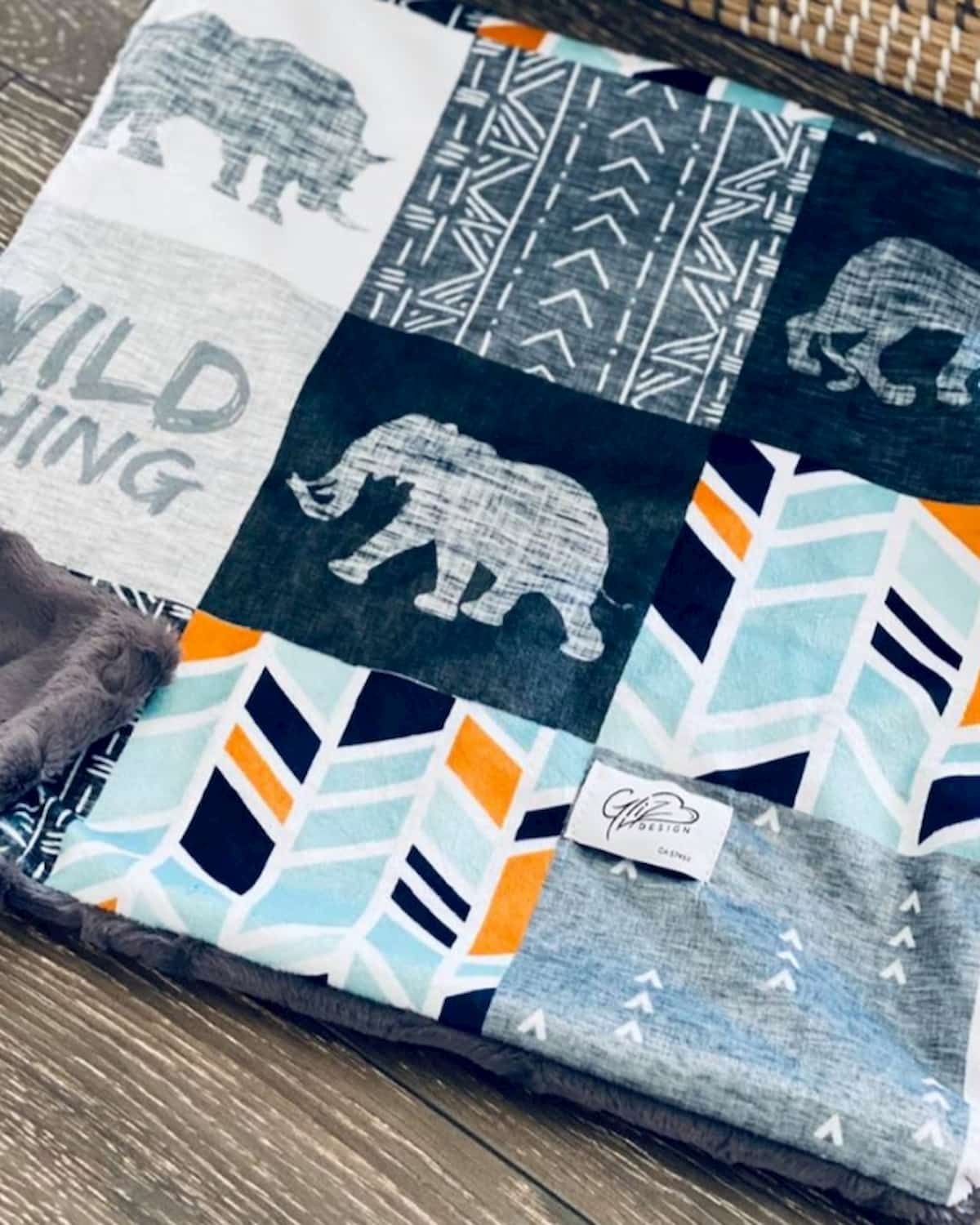 Snuggle Taggie - Gliz Design