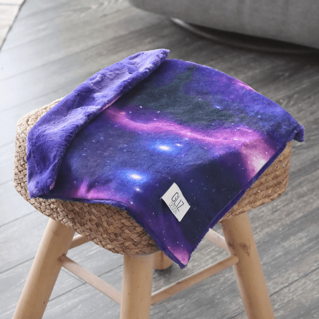 Snuggle Taggie - The Universe - Gliz Design