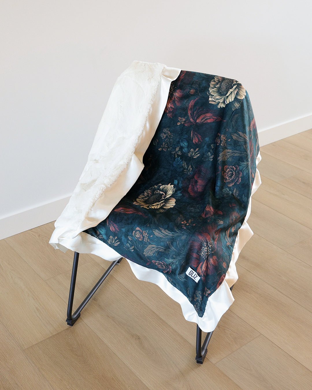 Blankets - Academia Floral Blooms - Gliz Design