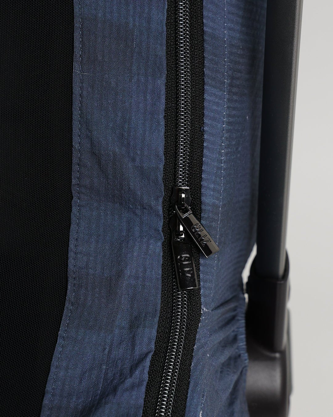 Summer Lite GlizCover™ - Plaid Dark Blue - Gliz Design