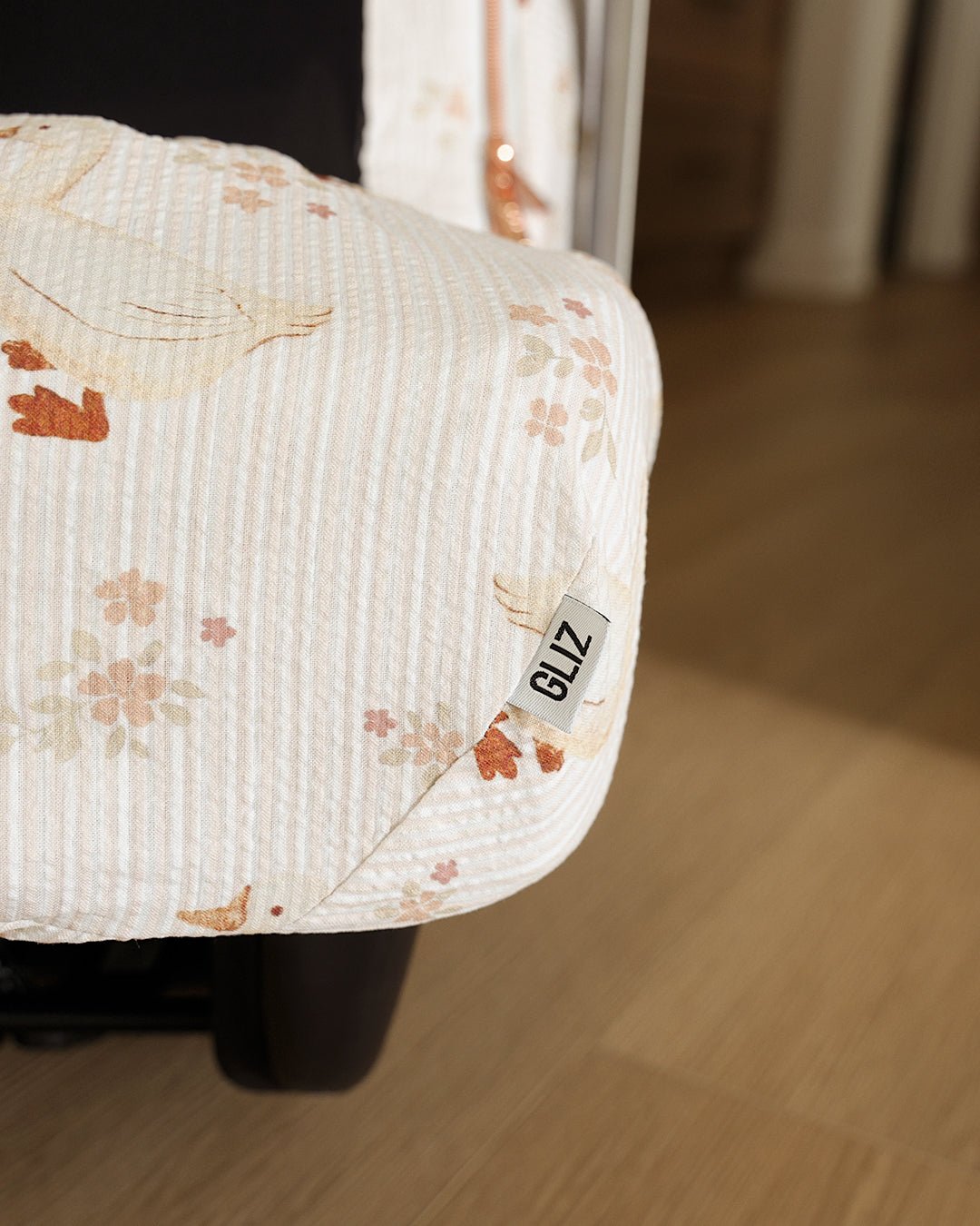 Summer Lite GlizCover™ - Vintage Goose - Gliz Design