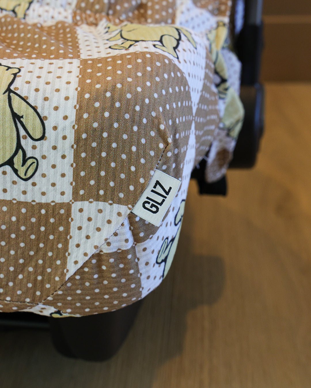 Summer Lite GlizCover™ - Winnie the Pooh Checkerboard - Gliz Design