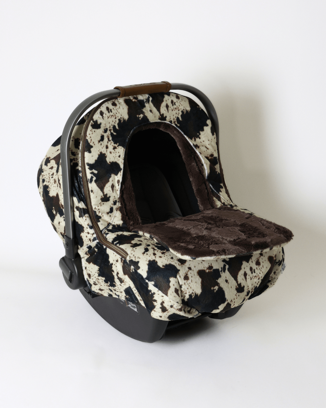 Winter Cover - Cow Hide Print - Gliz Design