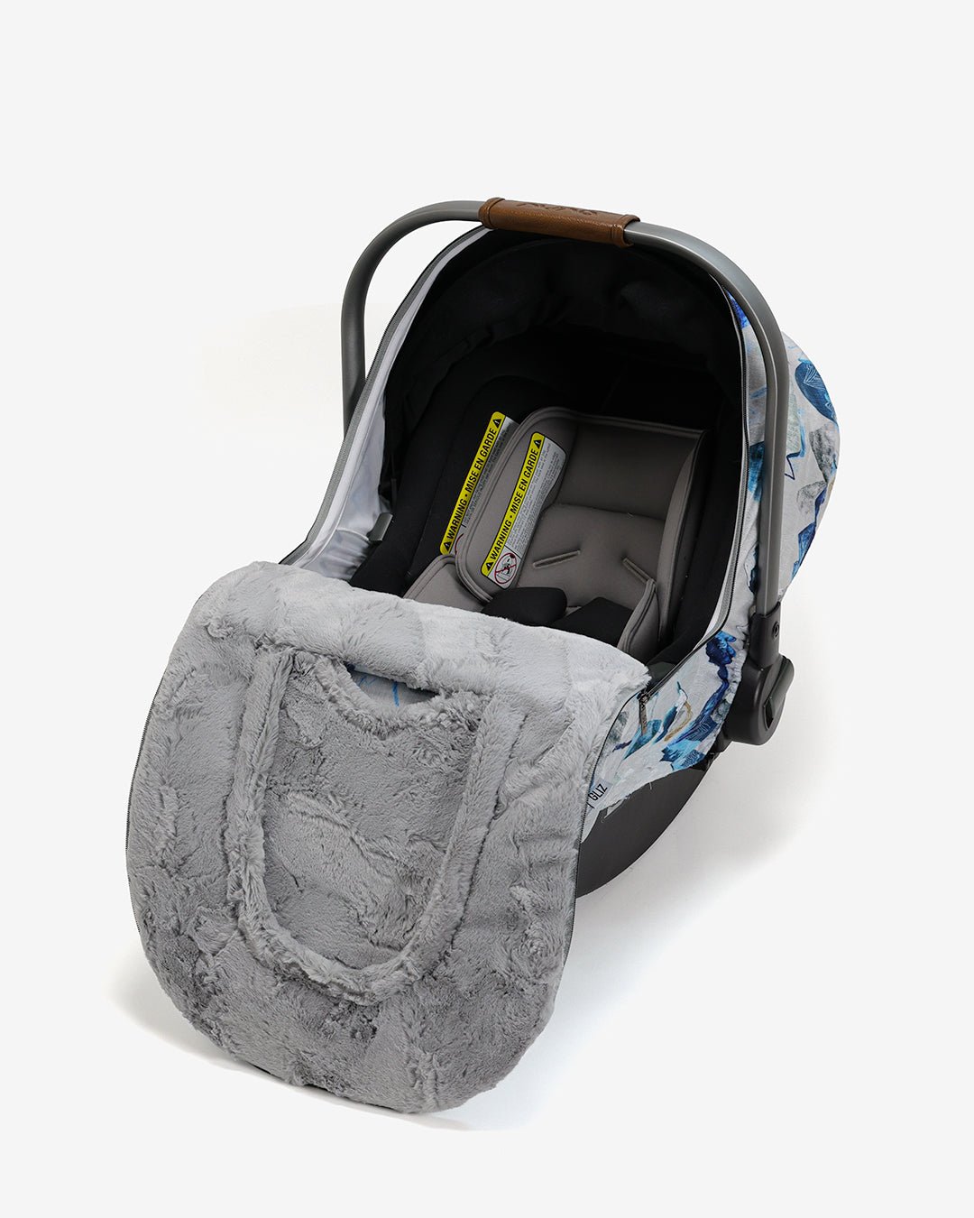 Winter GlizCover™ - Call of the Mountains (storm) - Gliz Design