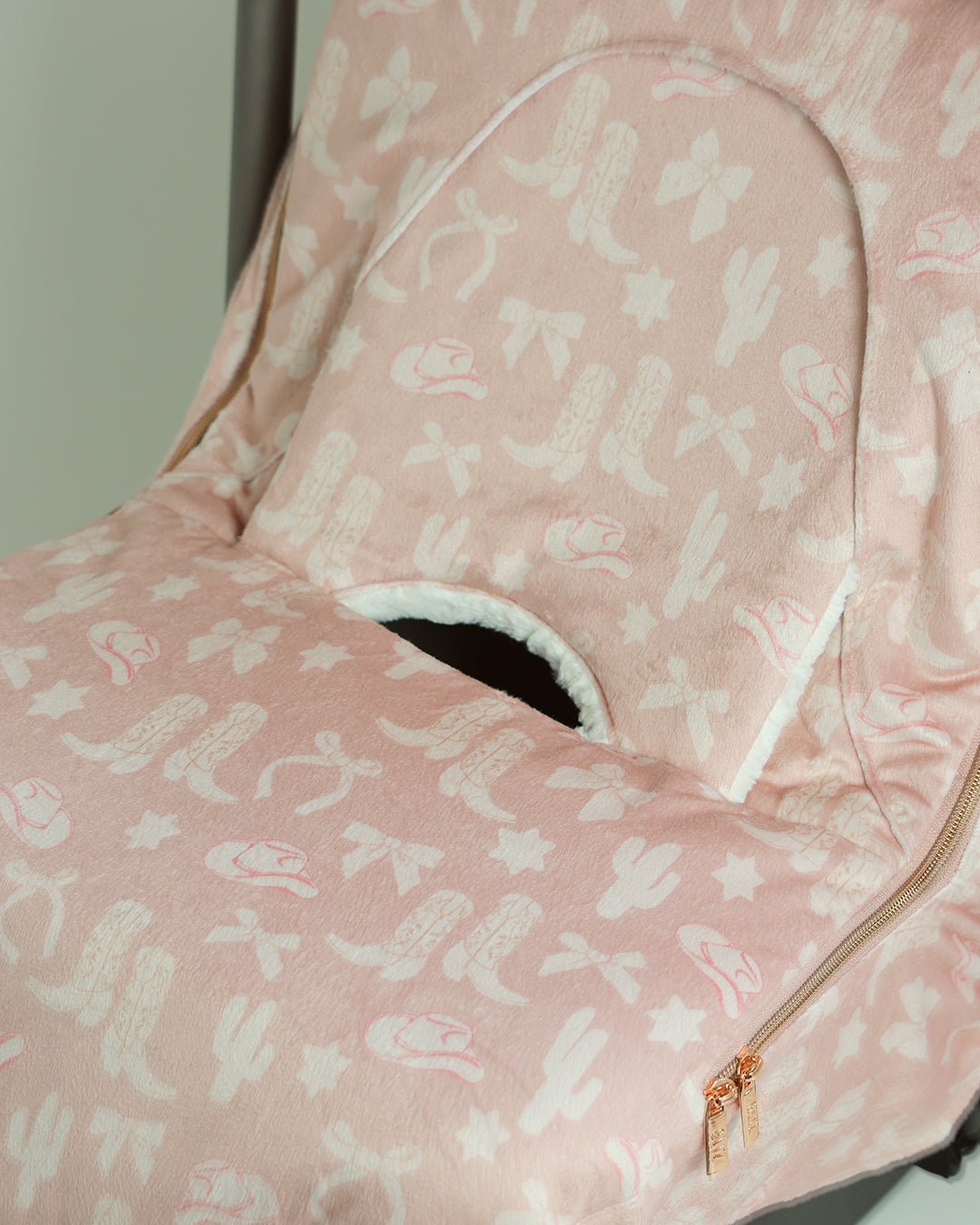 Winter GlizCover™ - Cowgirl Charm - Gliz Design