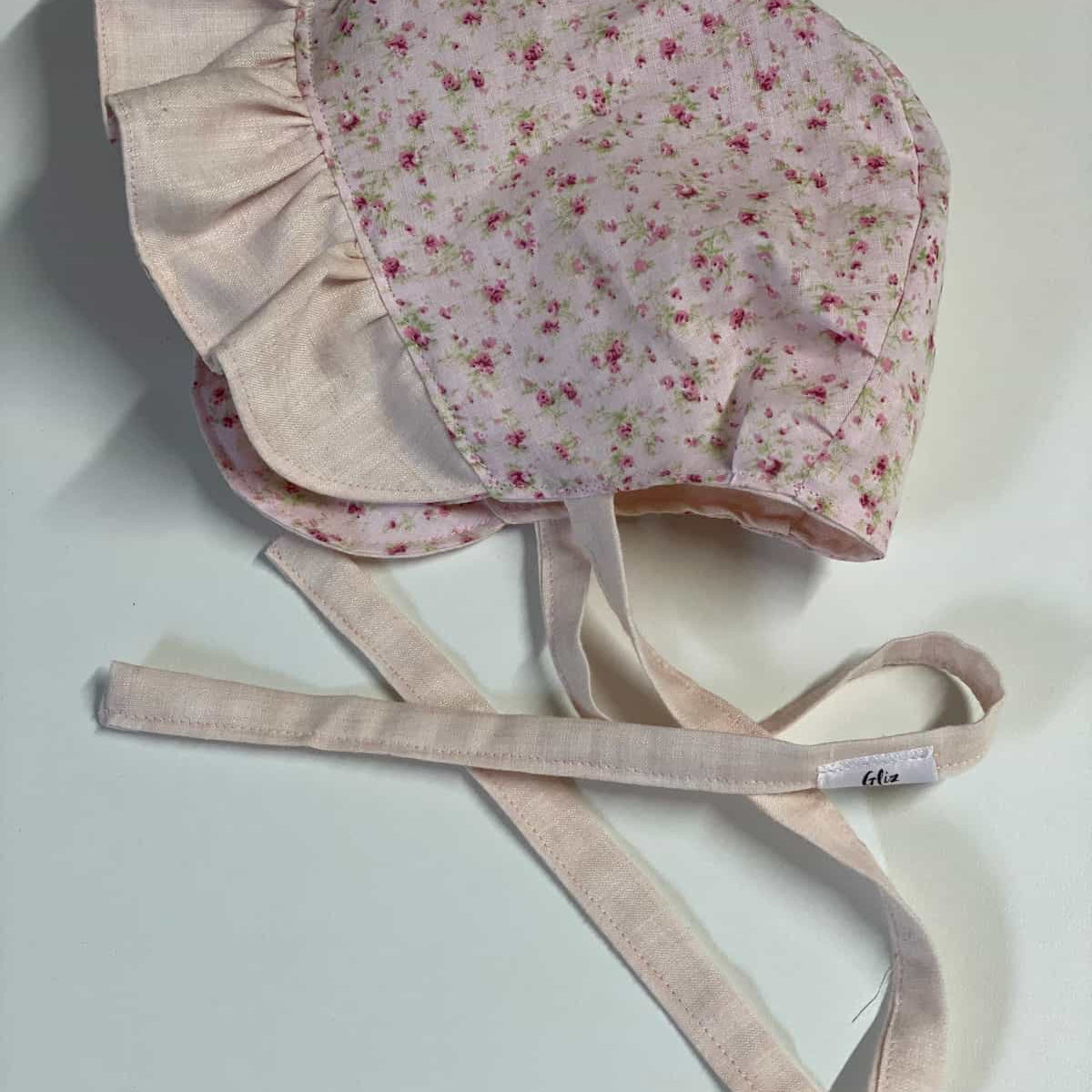 Gliz Design : Baby Bonnet : Ruffle - Pink Mini Florals